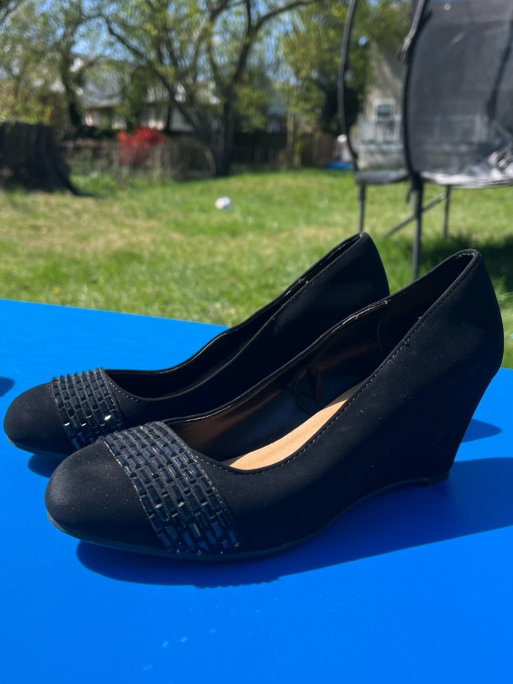 Black Women's Wedge Heels with Textured Toe